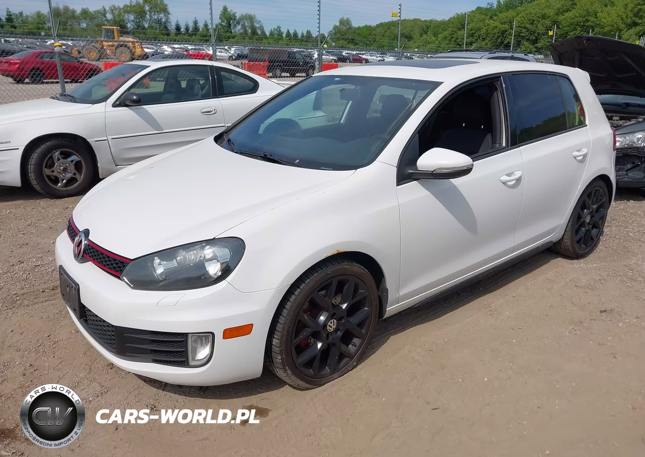 2013 Volkswagen Gti 4-Door VIN:WVWHD7AJXDW117420 - 2