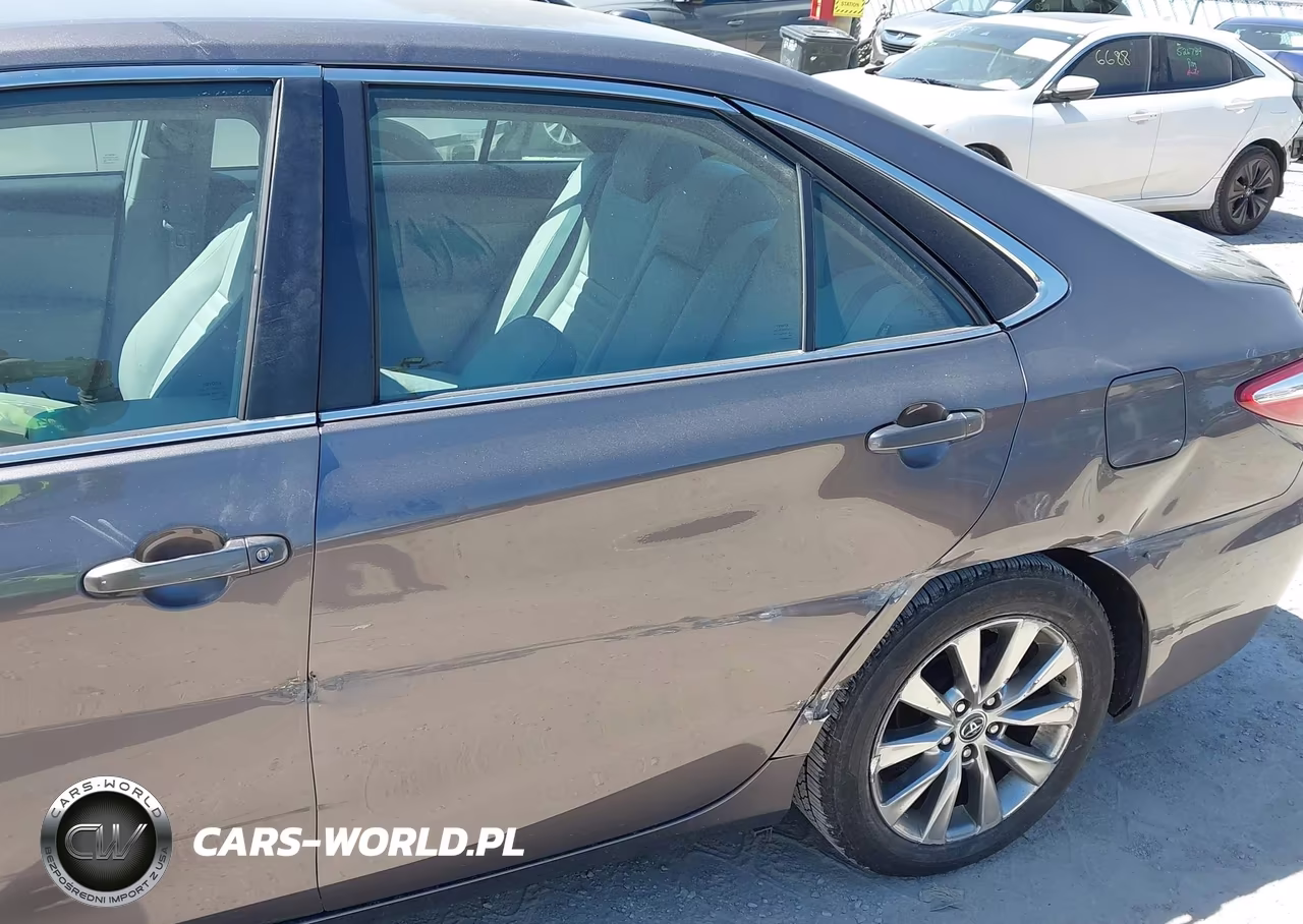 2015 Toyota Camry Xle VIN:4T4BF1FKXFR480220 - 18