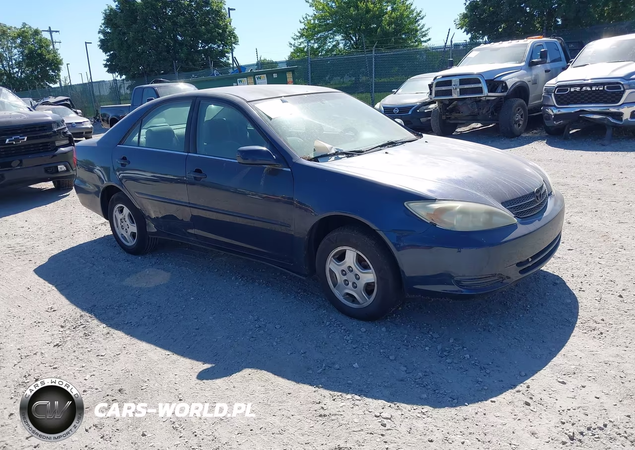 2003 Toyota Camry Le V6 – zdjęcie 1 z 12