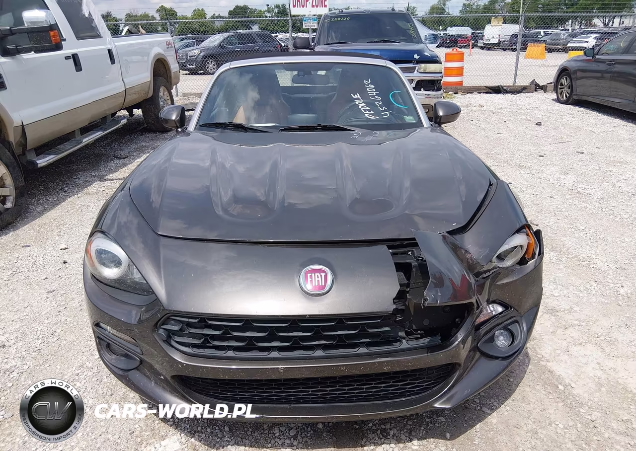 2017 Fiat 124 Spider Lusso VIN:JC1NFAEK1H0128941 - 12