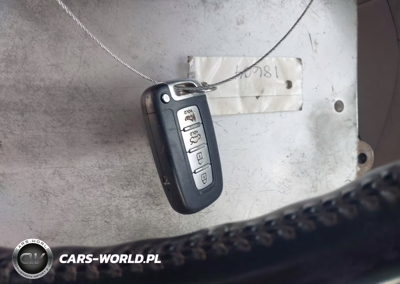 2014 Hyundai Sonata Hybrid Limited VIN:KMHEC4A4XEA104367 - 11