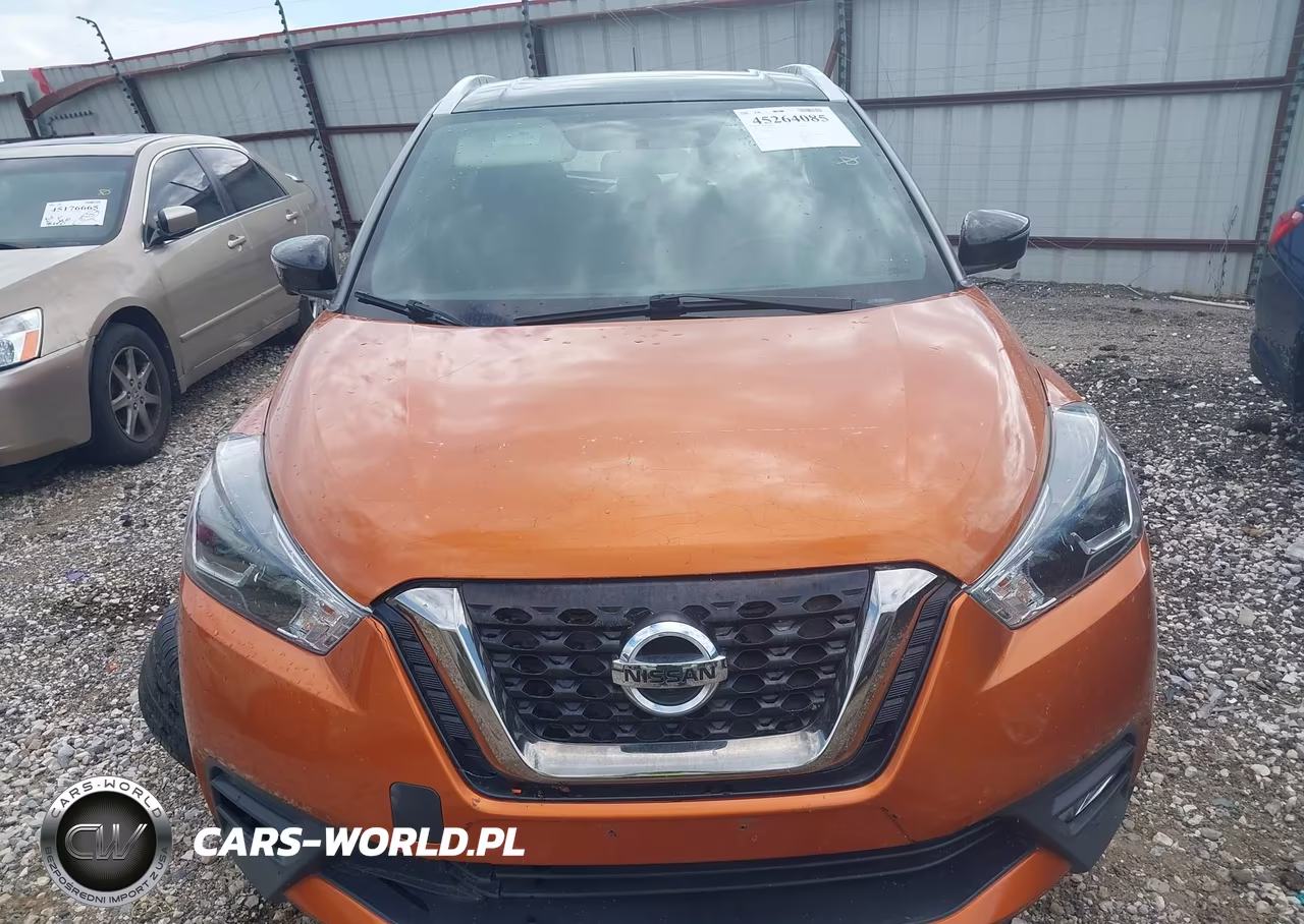 2018 Nissan Kicks Sr VIN:3N1CP5CU0JL524356 - 12