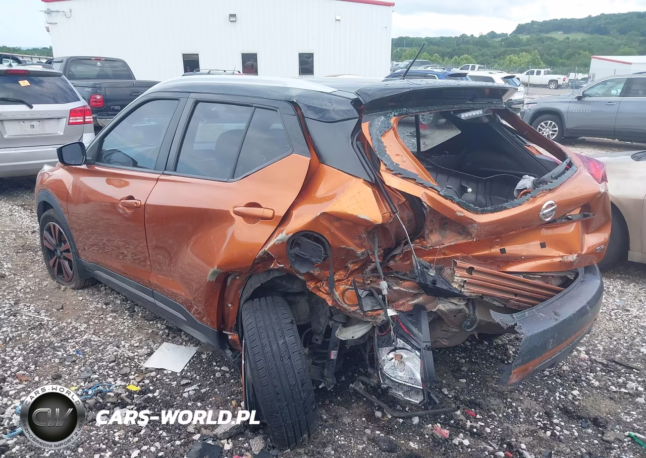 2018 Nissan Kicks Sr VIN:3N1CP5CU0JL524356 - 3