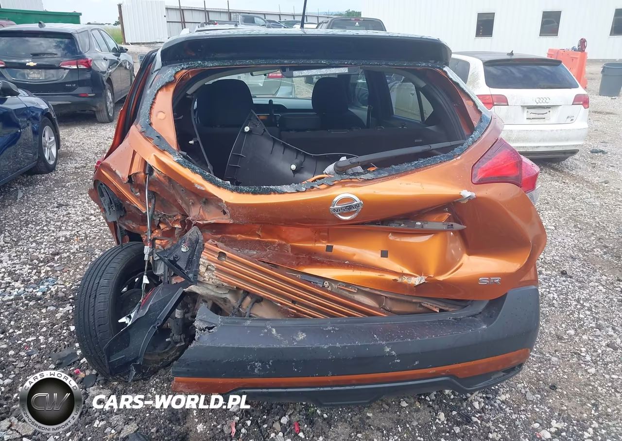 2018 Nissan Kicks Sr VIN:3N1CP5CU0JL524356 - 6