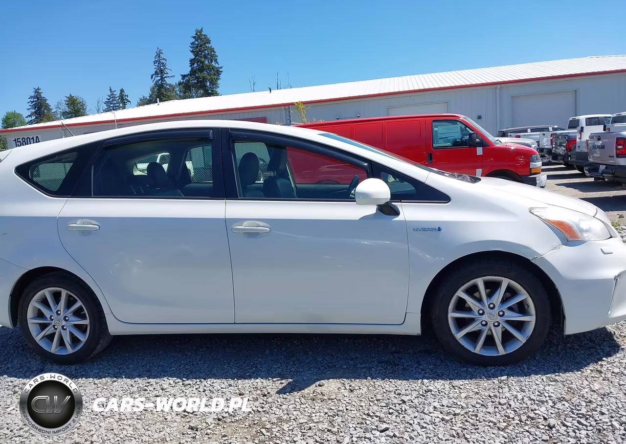 2013 Toyota Prius V Five VIN:JTDZN3EU3D3258667 - 13