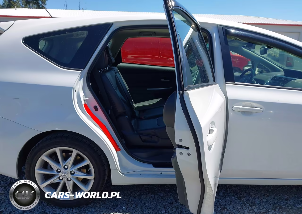 2013 Toyota Prius V Five VIN:JTDZN3EU3D3258667 - 8