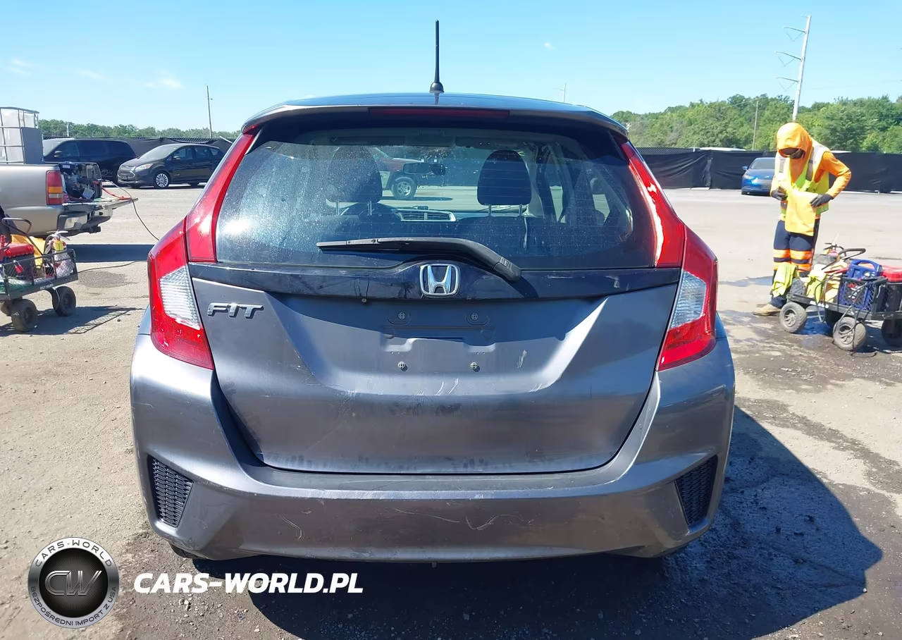 2015 Honda Fit Lx VIN:3HGGK5H51FM733297 - 16