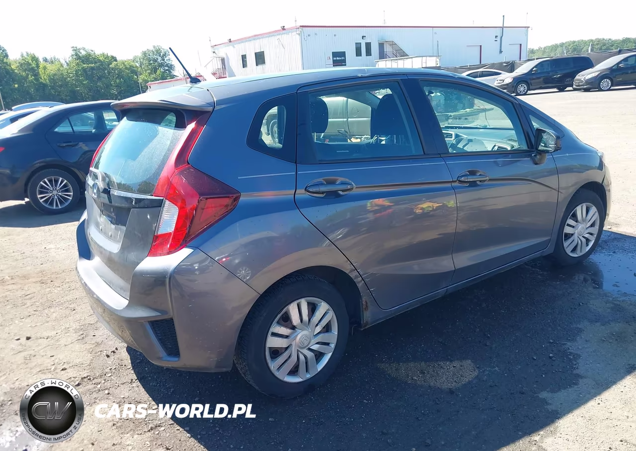2015 Honda Fit Lx VIN:3HGGK5H51FM733297 - 4