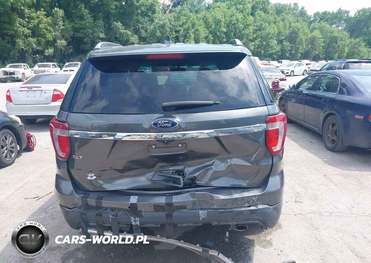 2017 Ford Explorer Xlt VIN:1FM5K7D82HGA53984 - 16