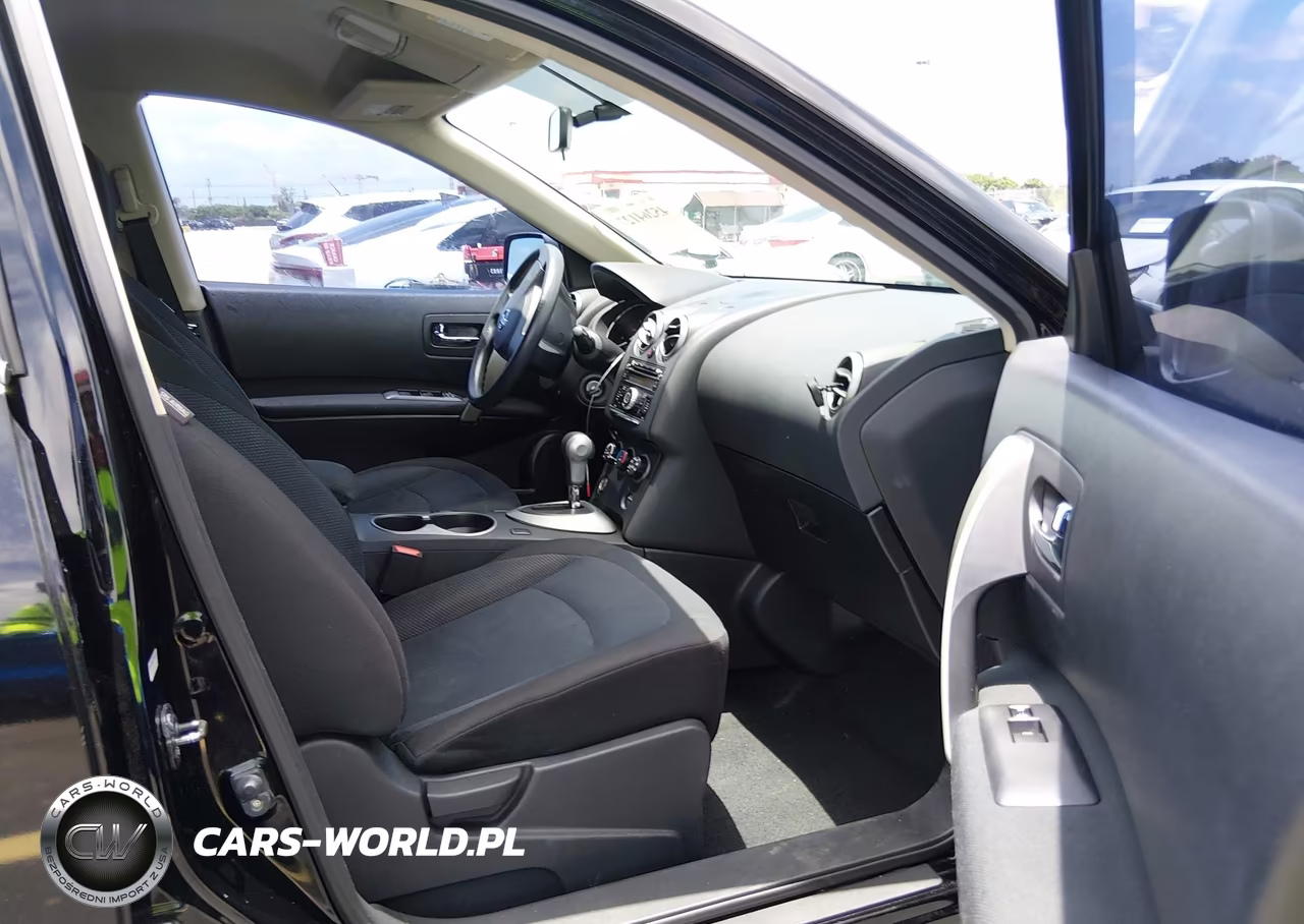 2014 Nissan Rogue Select S VIN:JN8AS5MT1EW601037 - 5