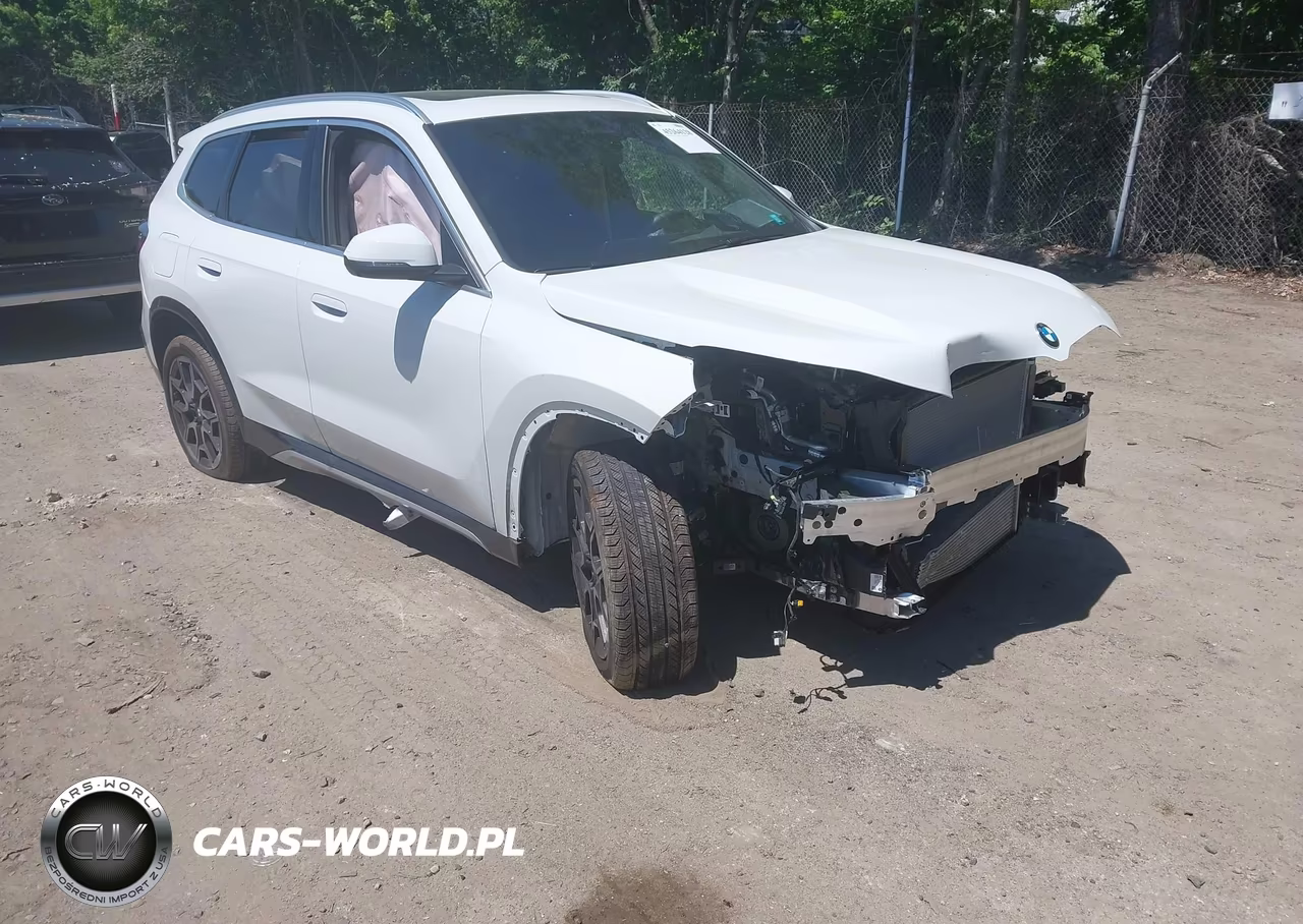 2025 BMW X1 xDrive28I – zdjęcie 1 z 17