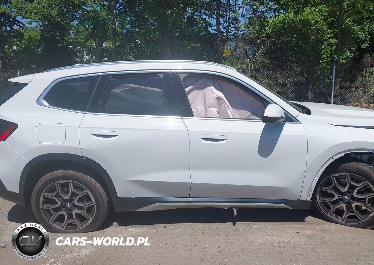 2025 BMW X1 xDrive28I VIN:WBX73EF0XS5326780 - 13