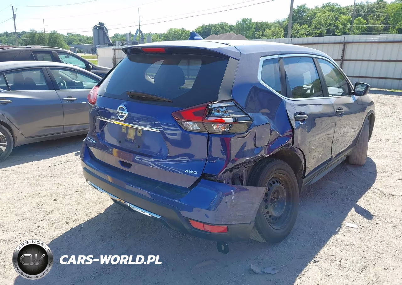 2018 Nissan Rogue S VIN:JN8AT2MV9JW302533 - 4