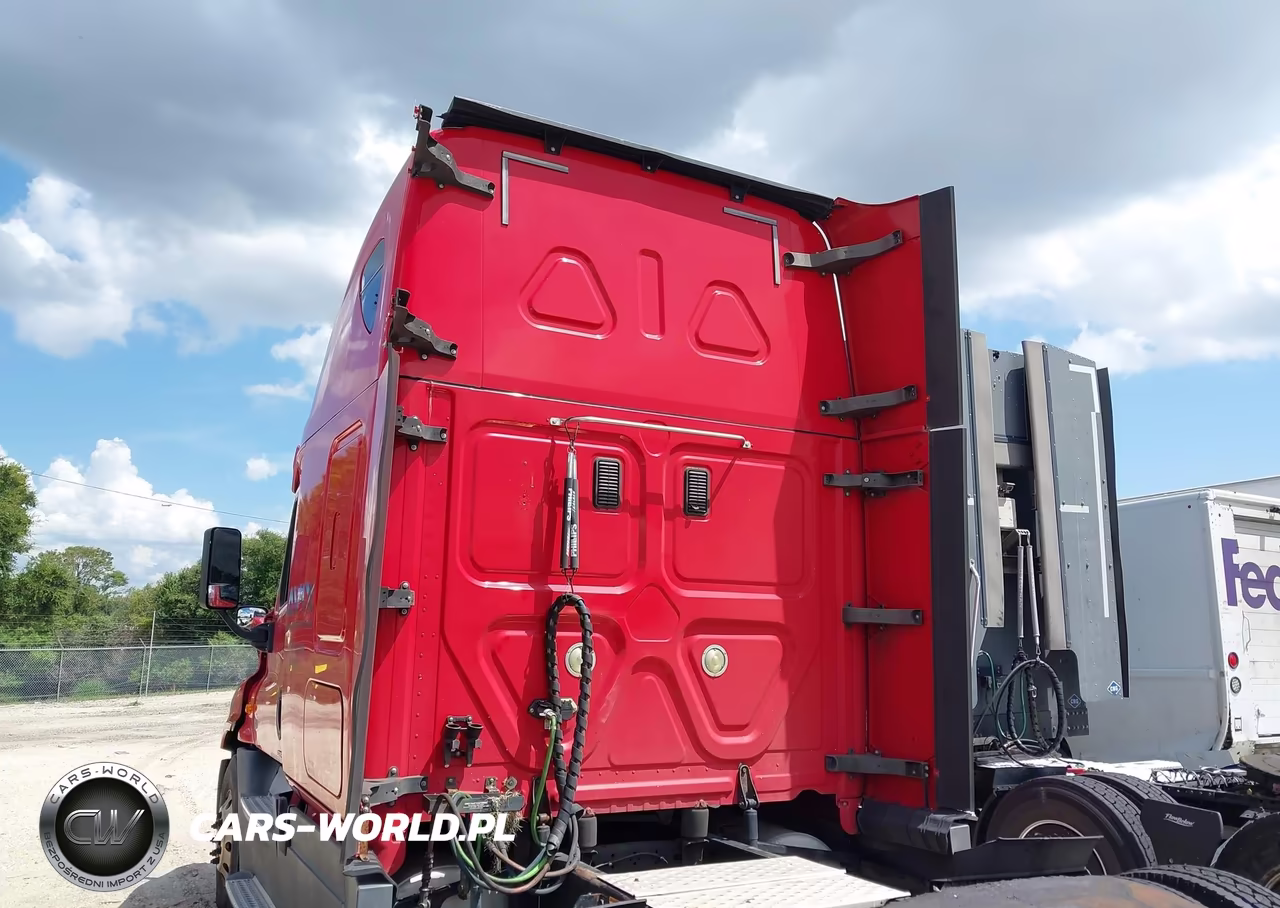 2015 Freightliner Cascadia 125 VIN:3AKJGLD55FSGP3011 - 11