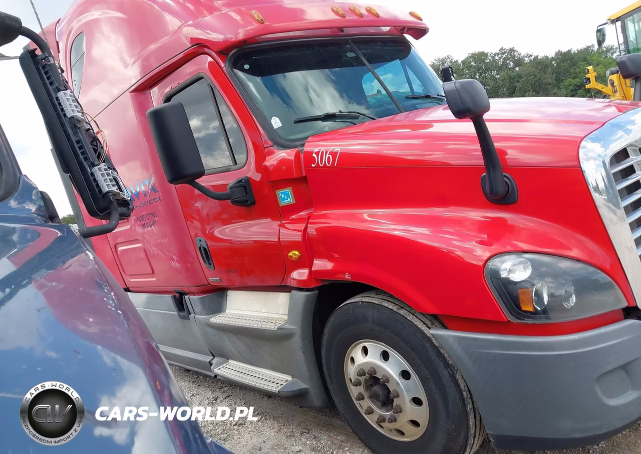 2015 Freightliner Cascadia 125 VIN:3AKJGLD55FSGP3011 - 16