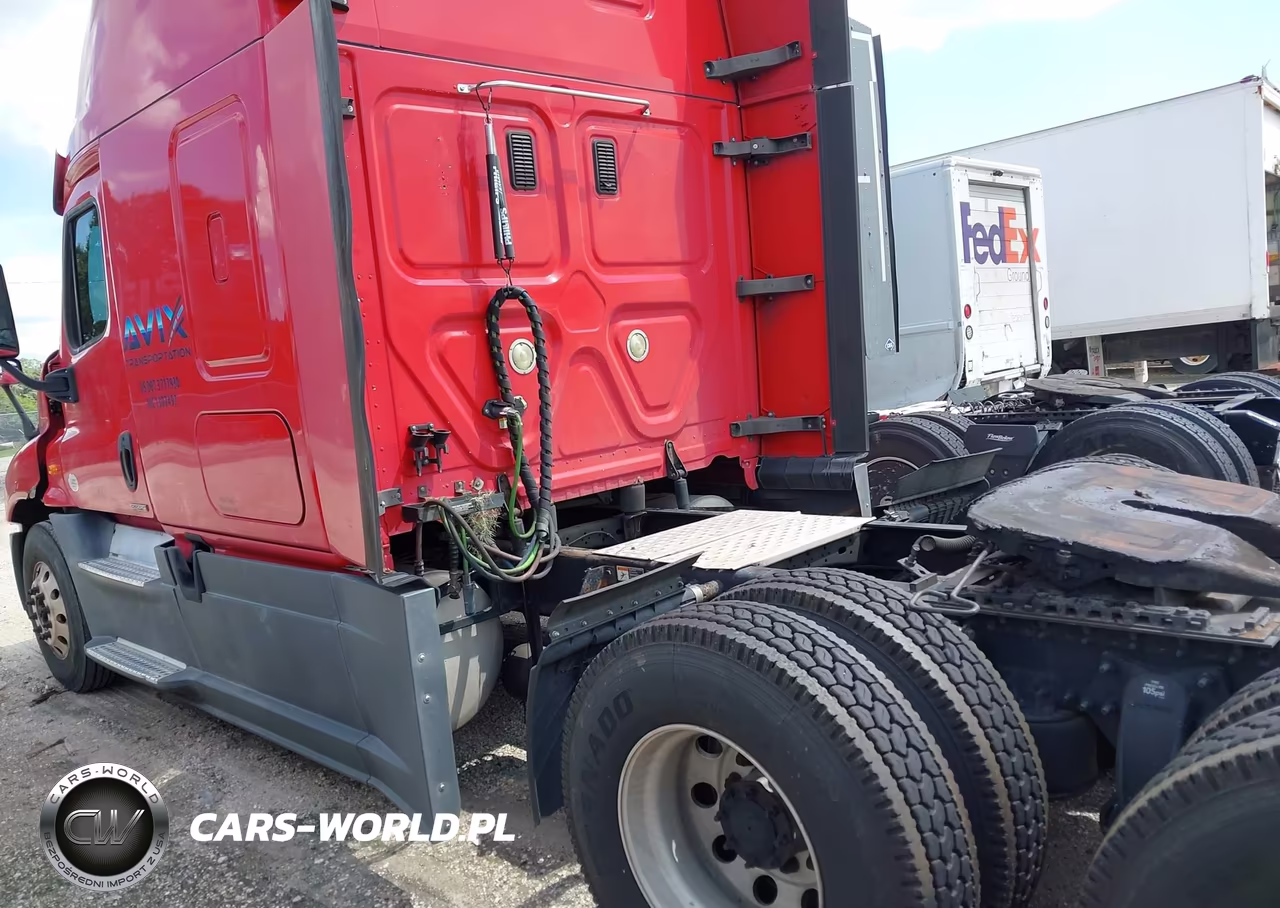 2015 Freightliner Cascadia 125 VIN:3AKJGLD55FSGP3011 - 17