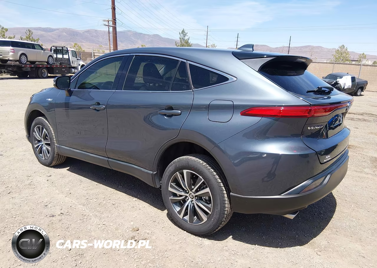 2021 Toyota Venza Le VIN:JTEAAAAH1MJ016943 - 3