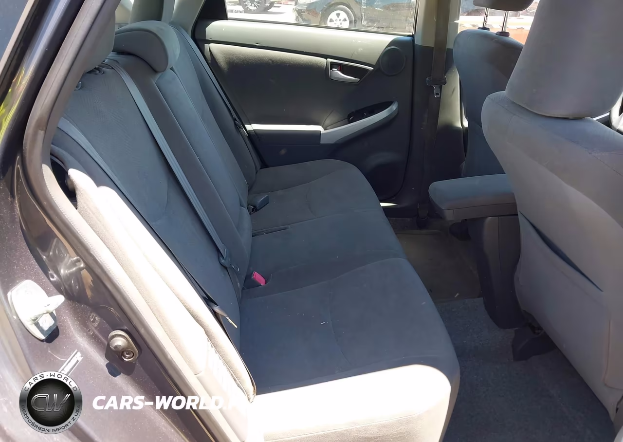 2011 Toyota Prius Three VIN:JTDKN3DU5B5312040 - 8