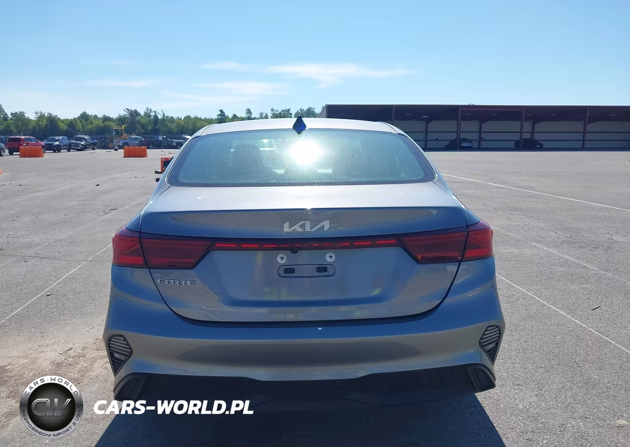 2024 Kia Forte Lxs VIN:3KPF24AD3RE819716 - 16
