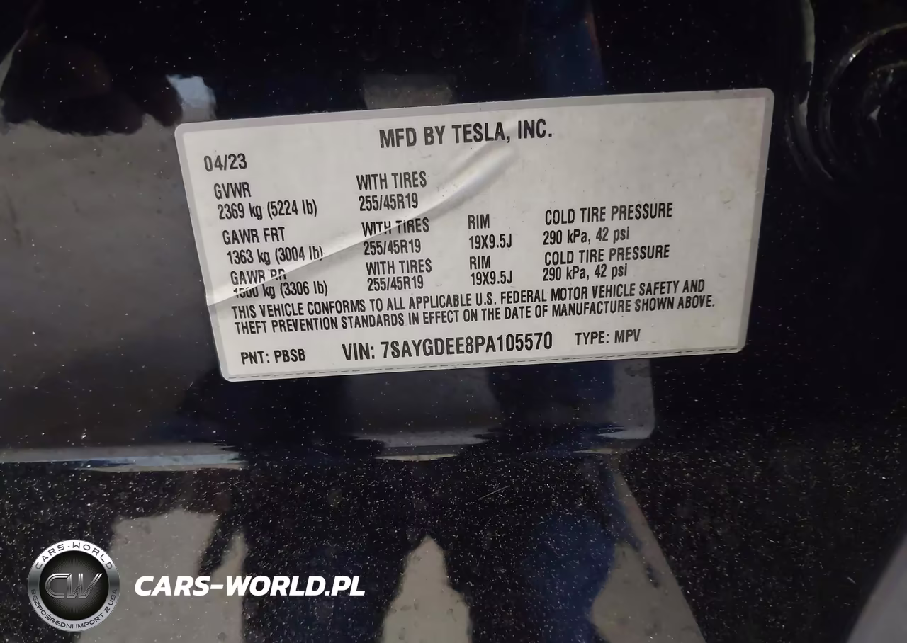 2023 Tesla Model Y VIN:7SAYGDEE8PA105570 - 9