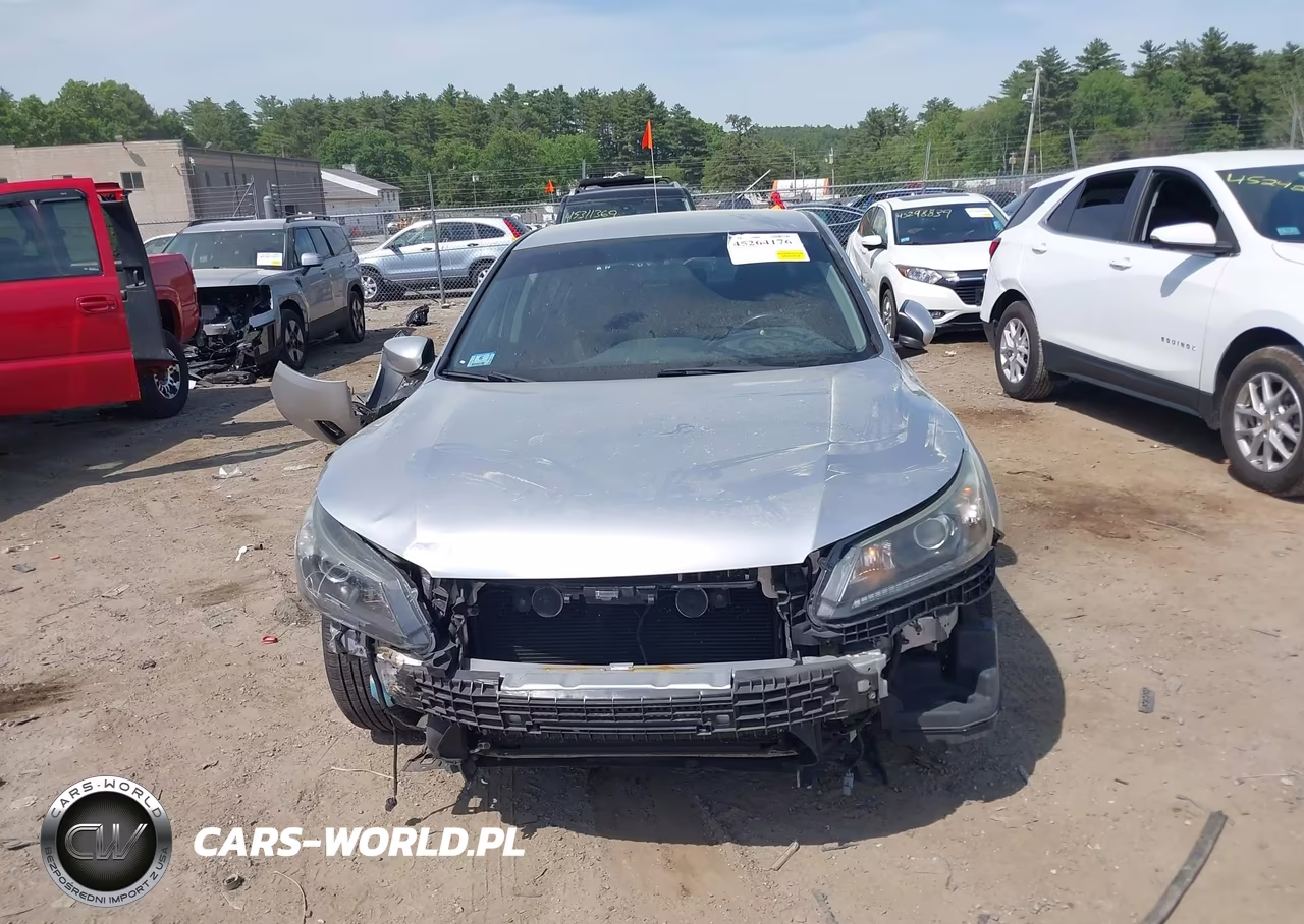 2015 Honda Accord Sport VIN:1HGCR2F57FA158406 - 13