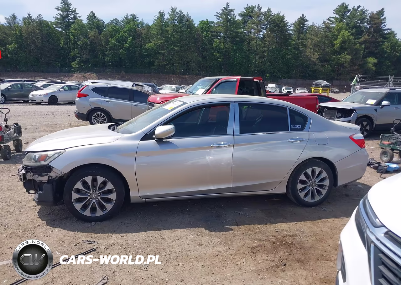 2015 Honda Accord Sport VIN:1HGCR2F57FA158406 - 15