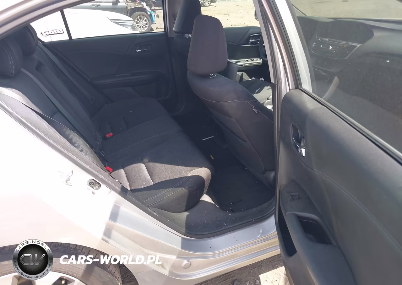 2015 Honda Accord Sport VIN:1HGCR2F57FA158406 - 8