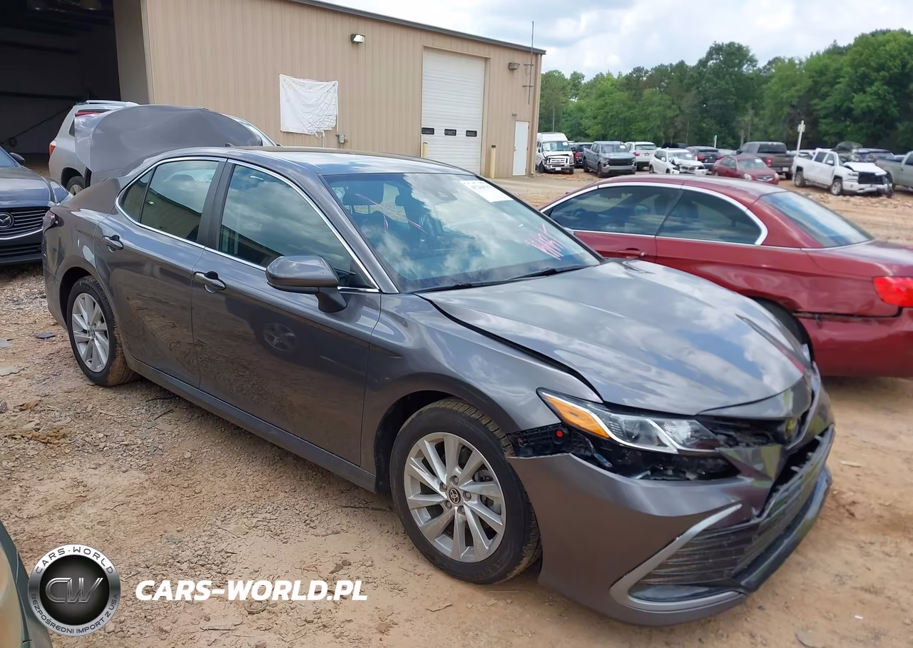 2023 Toyota Camry Le – zdjęcie 1 z 16