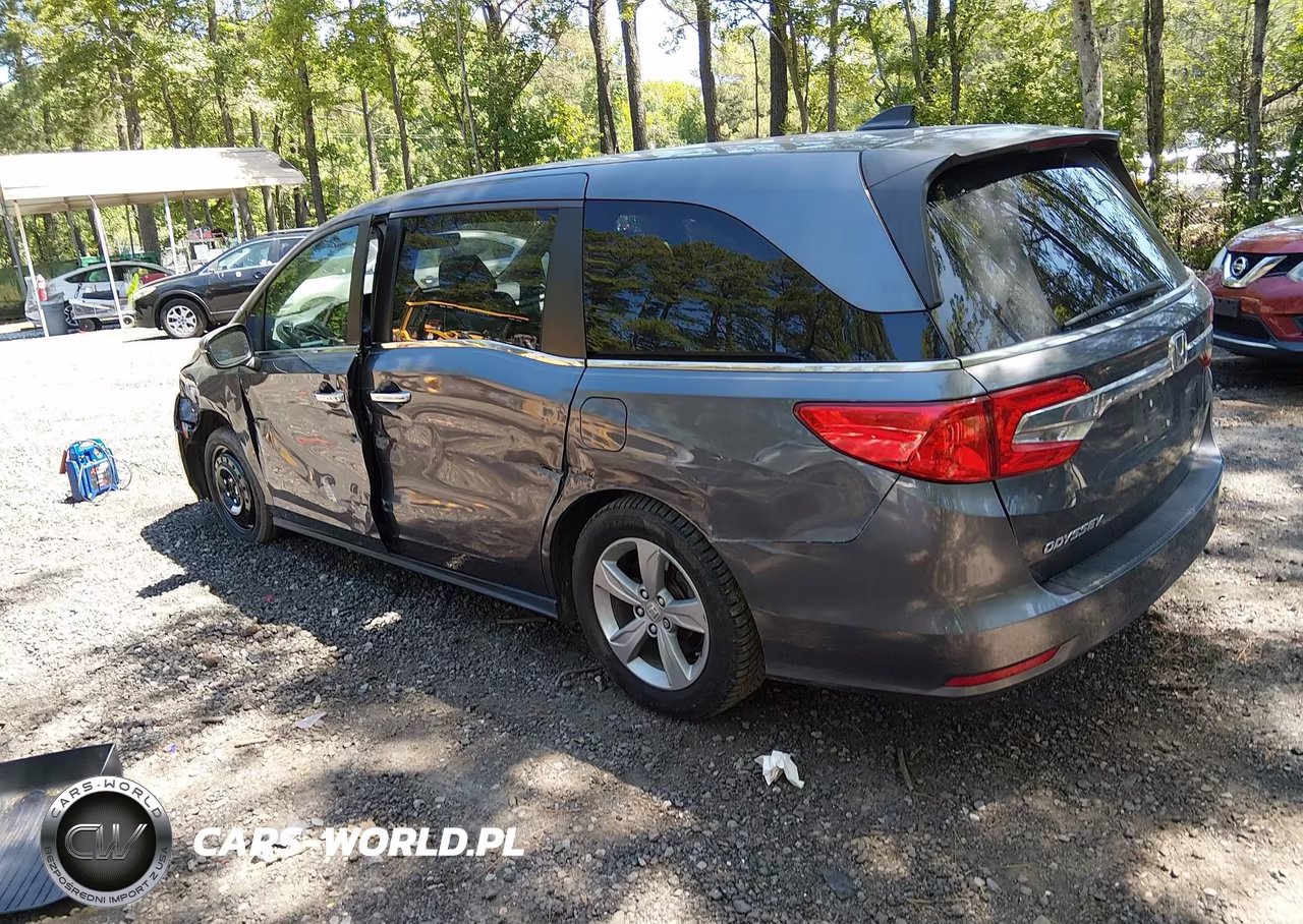 2018 Honda Odyssey Ex-L VIN:5FNRL6H70JB049883 - 3