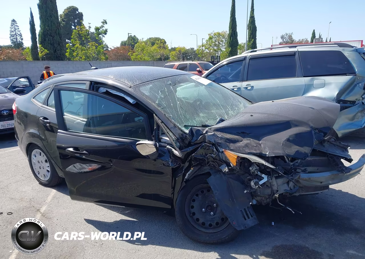 2016 Ford Fiesta S VIN:3FADP4AJ1GM205576 - 13