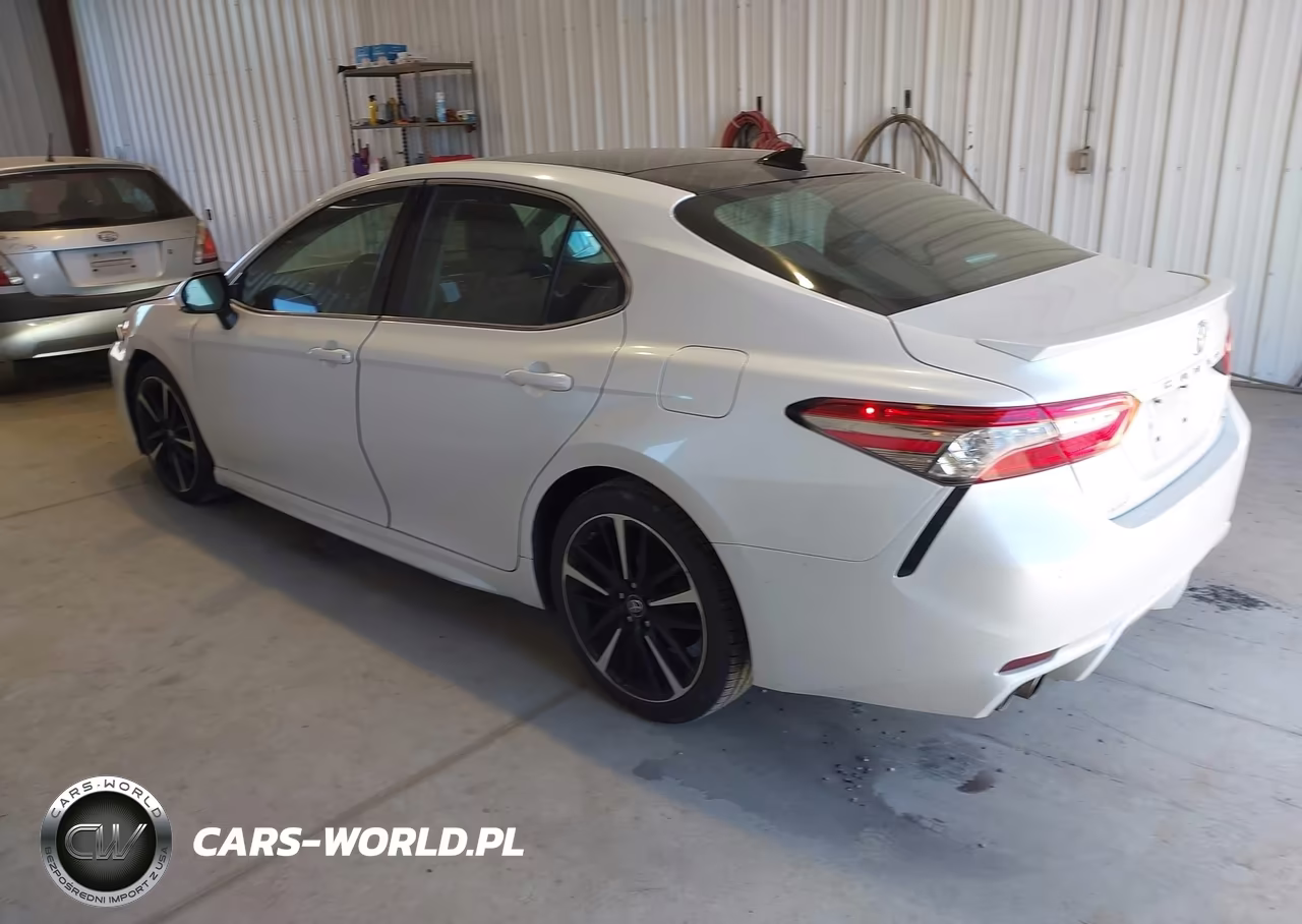 2018 Toyota Camry Xse V6 VIN:4T1BZ1HK4JU012832 - 3