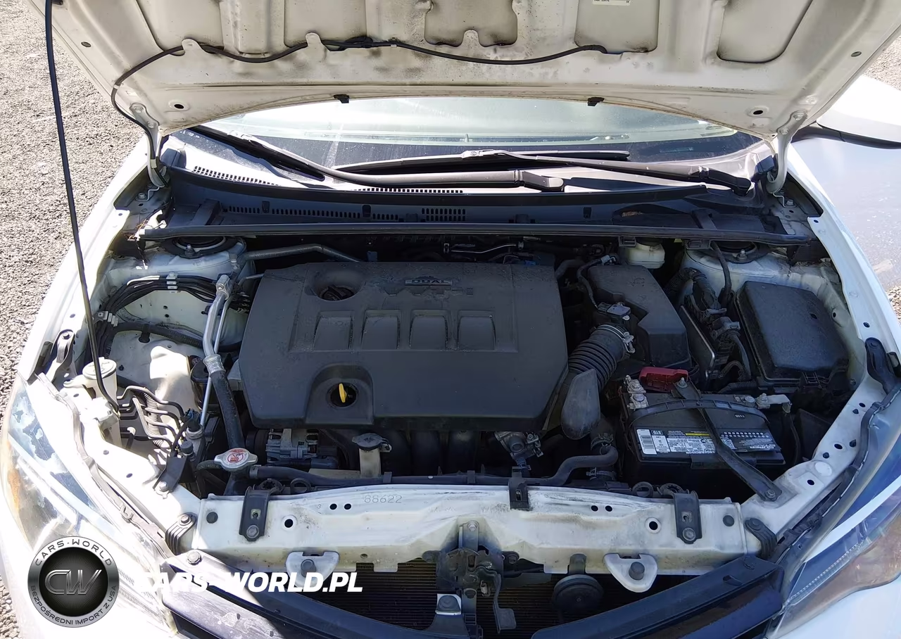 2018 Toyota Corolla Le VIN:2T1BURHE2JC010439 - 10