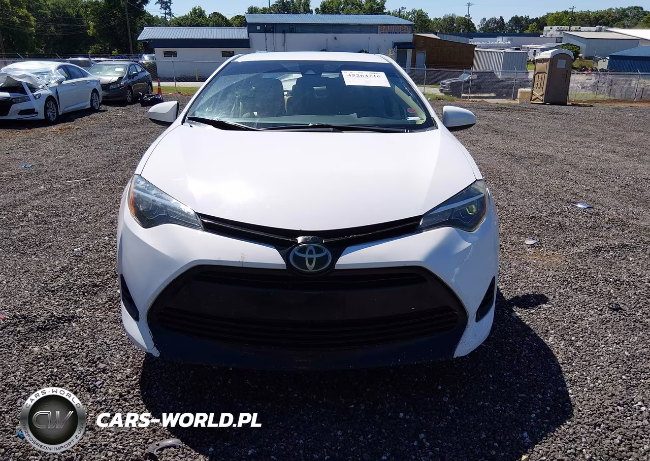 2018 Toyota Corolla Le VIN:2T1BURHE2JC010439 - 13