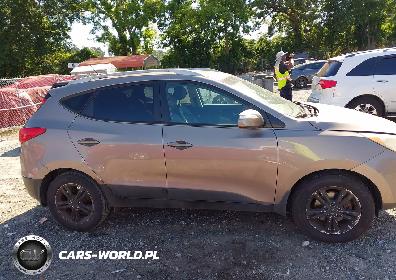 2013 Hyundai Tucson Gls VIN:KM8JU3AC5DU683682 - 13