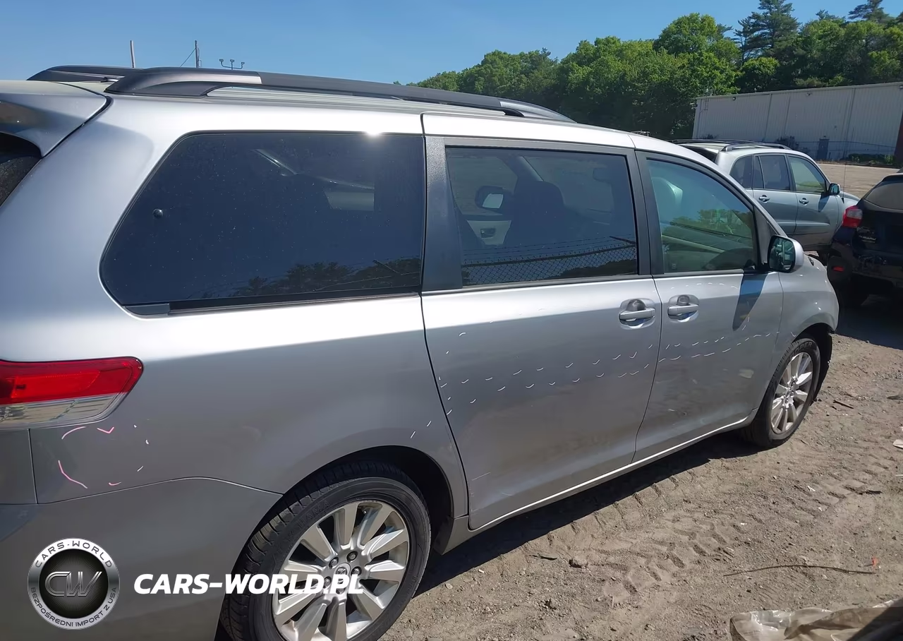 2011 Toyota Sienna Xle VIN:5TDDK3DC1BS001904 - 14