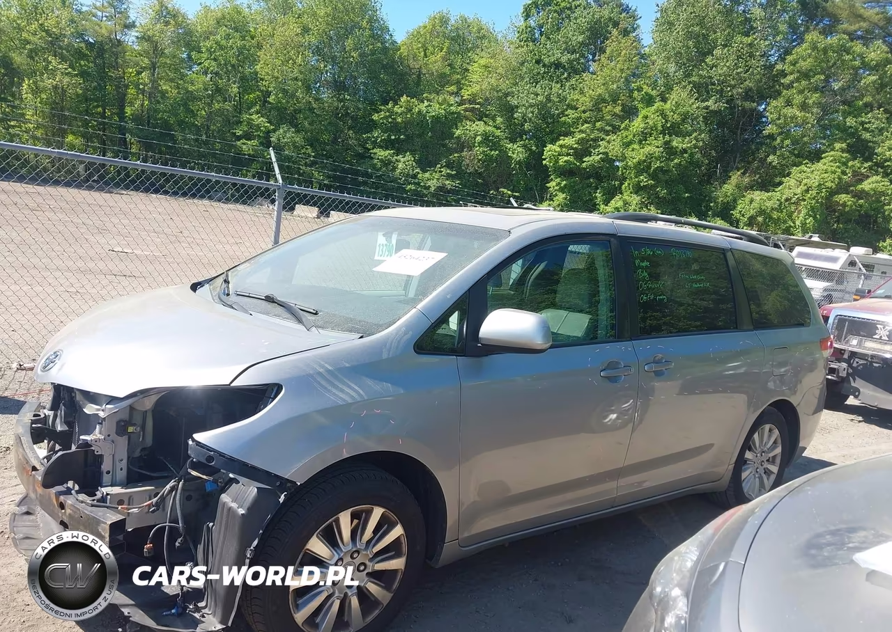 2011 Toyota Sienna Xle VIN:5TDDK3DC1BS001904 - 15