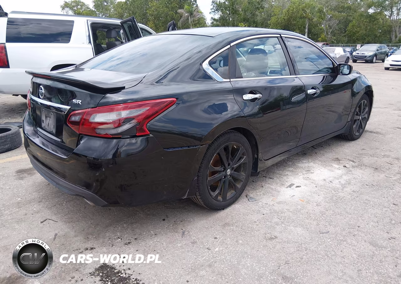 2017 Nissan Altima 2.5 Sr VIN:1N4AL3AP1HN340321 - 4