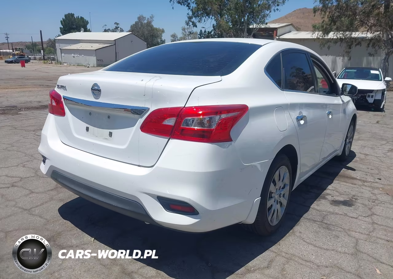 2016 Nissan Sentra S VIN:3N1AB7AP7GY326528 - 4
