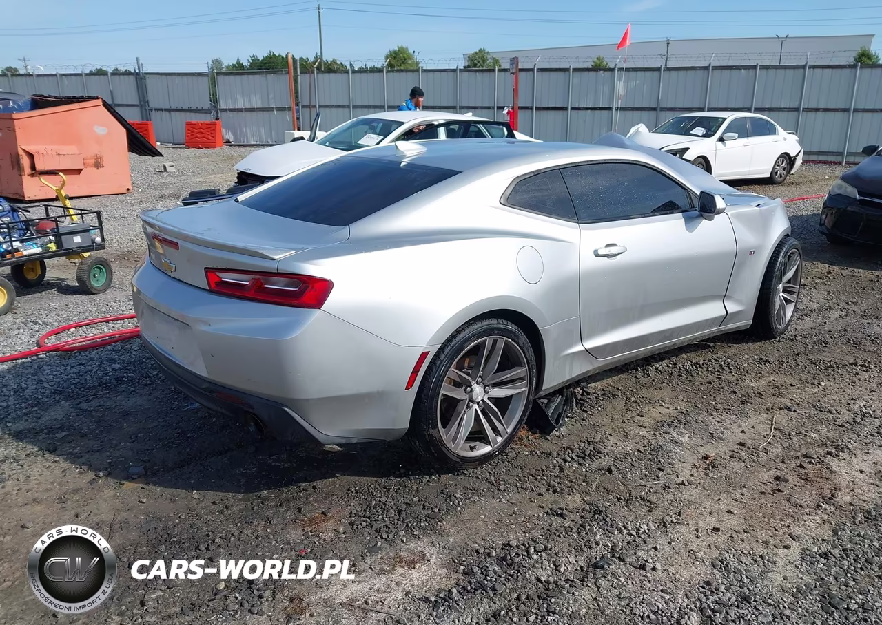 2016 Chevrolet Camaro 2Lt VIN:1G1FD1RS7G0154619 - 4