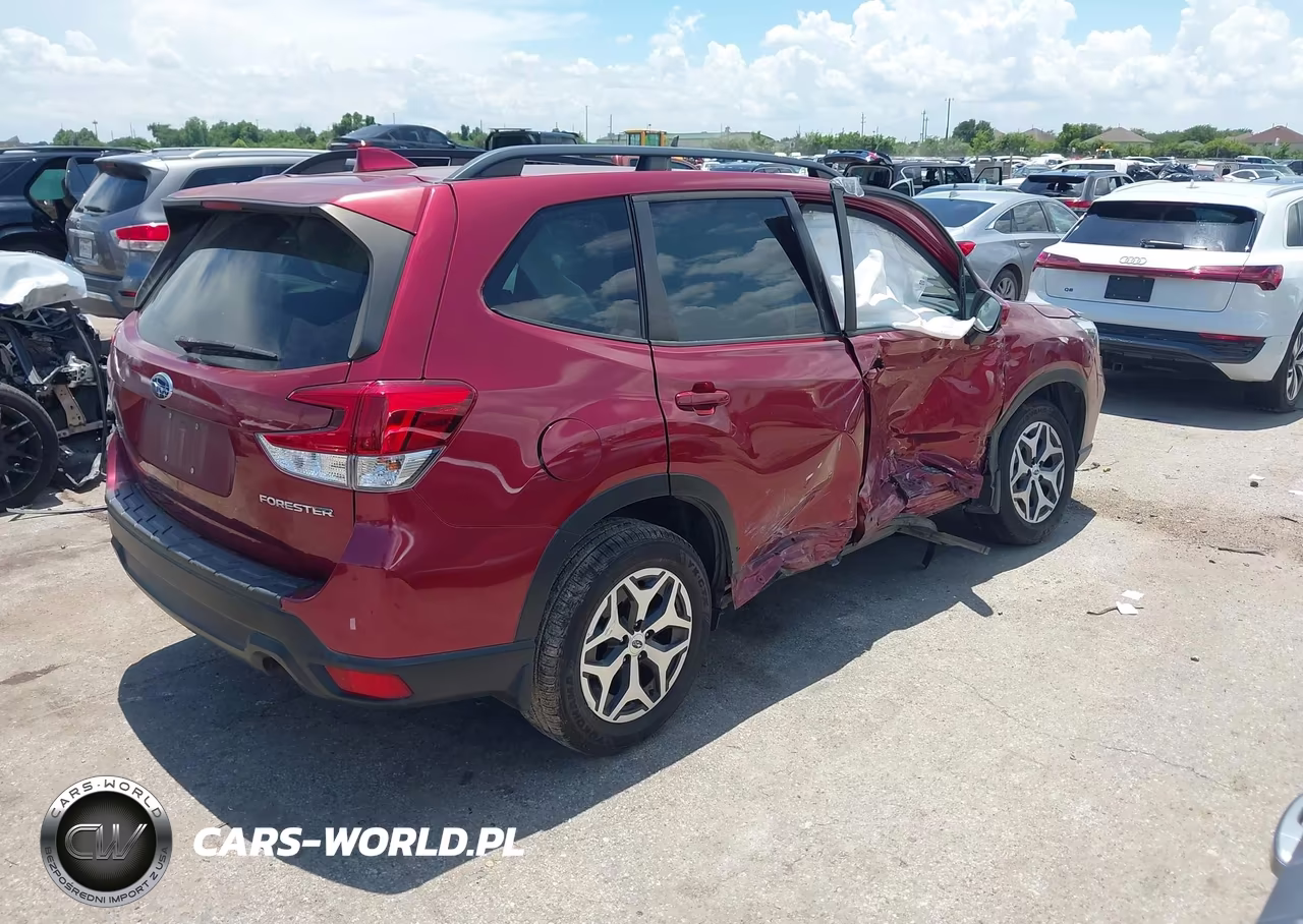 2021 Subaru Forester Premium VIN:JF2SKAJC9MH471395 - 4