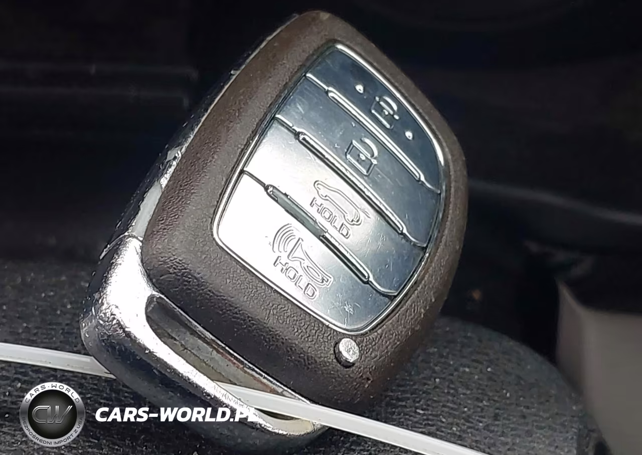 2019 Hyundai Tucson Value VIN:KM8J3CA41KU966248 - 11