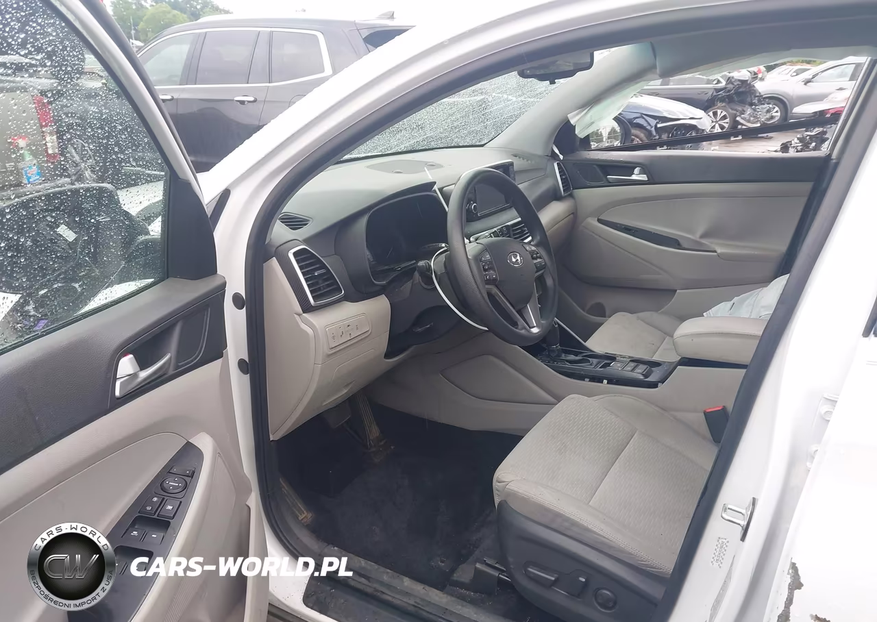 2019 Hyundai Tucson Value VIN:KM8J3CA41KU966248 - 5