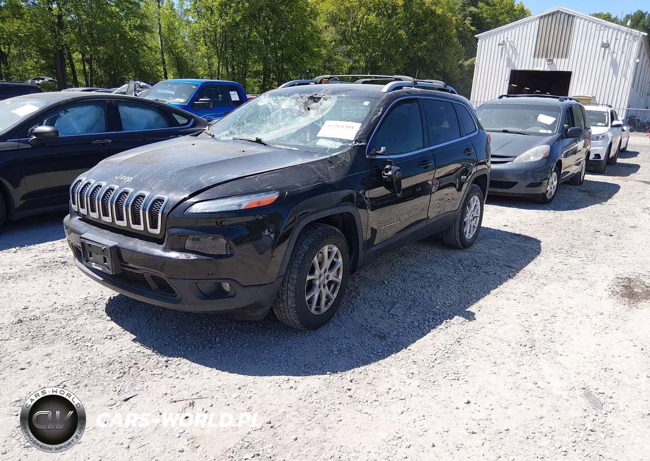 2017 Jeep Cherokee Latitude 4X4 VIN:1C4PJMCS9HW611900 - 2