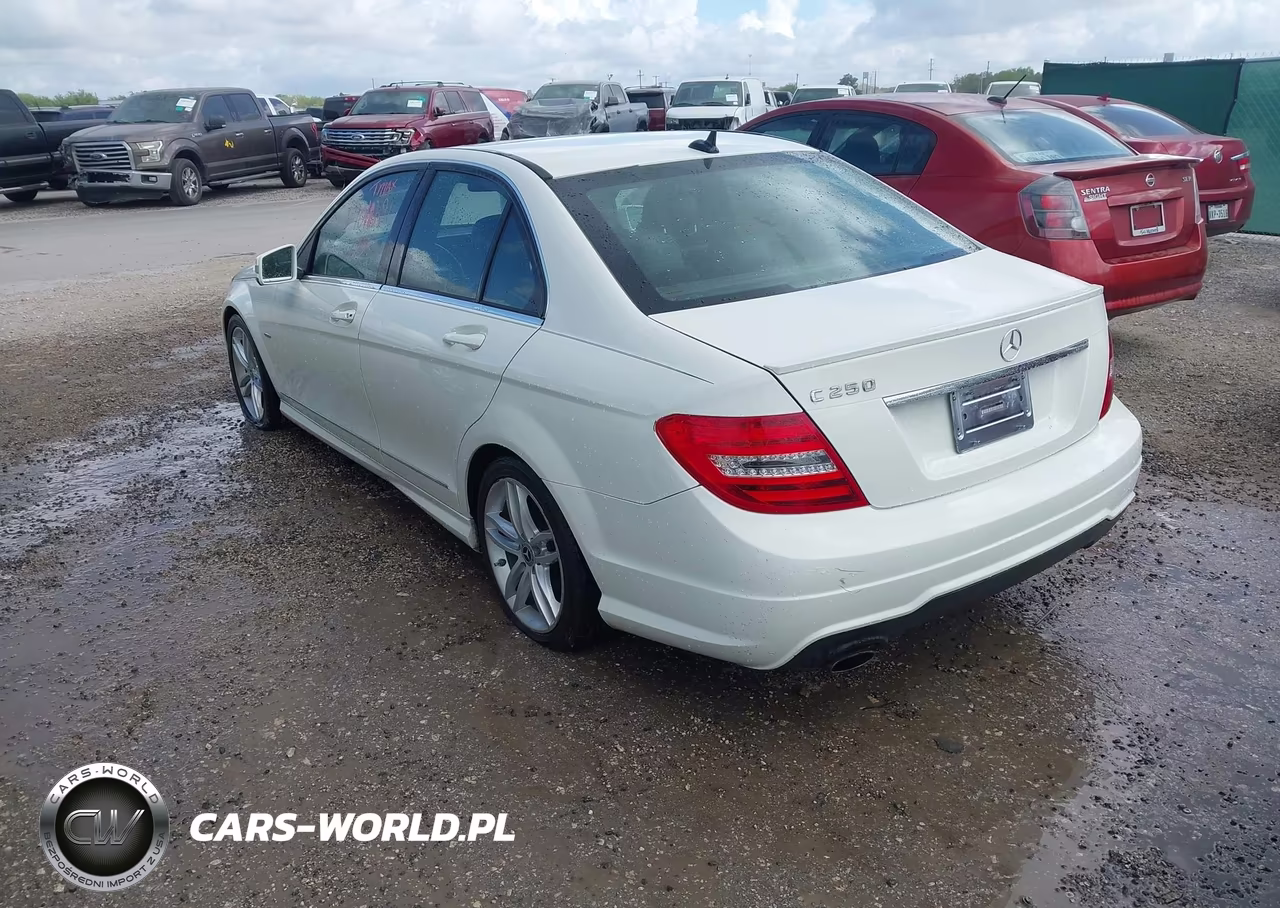 2012 Mercedes-Benz C 250 Sport VIN:WDDGF4HB3CA701291 - 3