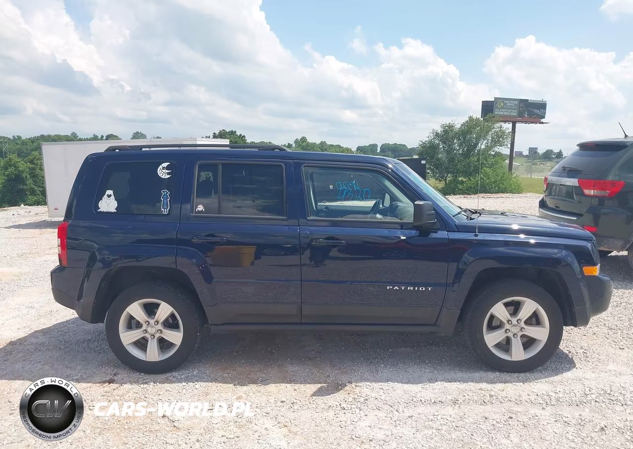 2017 Jeep Patriot Latitude 4X4 VIN:1C4NJRFB1HD181551 - 13