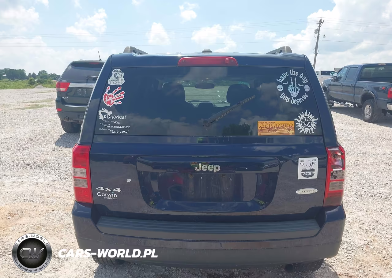 2017 Jeep Patriot Latitude 4X4 VIN:1C4NJRFB1HD181551 - 16