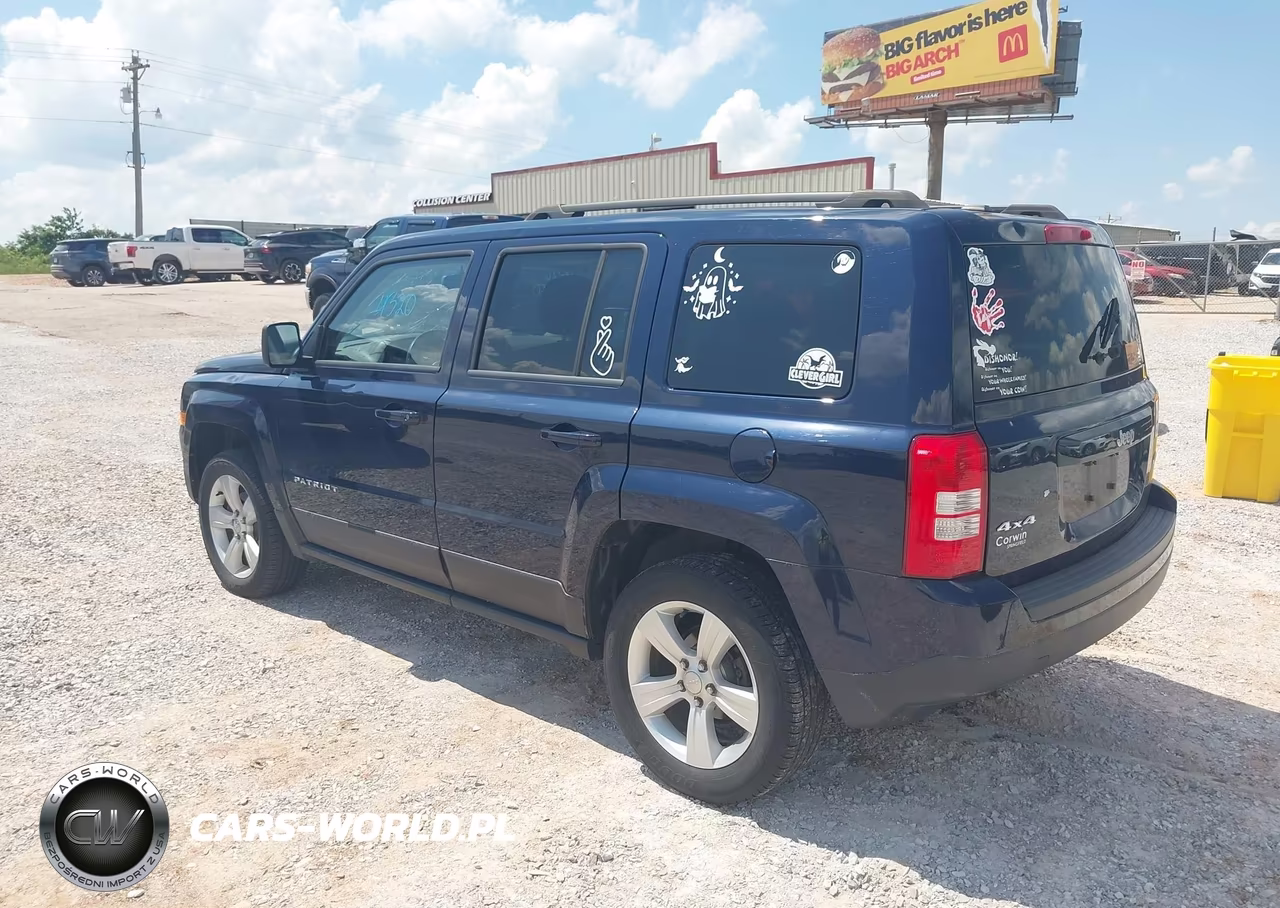 2017 Jeep Patriot Latitude 4X4 VIN:1C4NJRFB1HD181551 - 3
