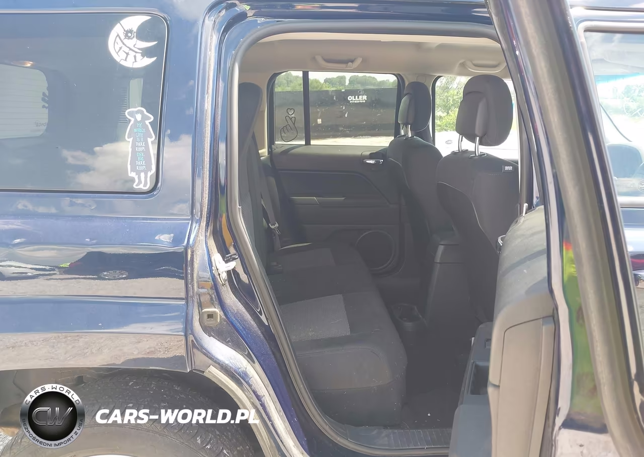 2017 Jeep Patriot Latitude 4X4 VIN:1C4NJRFB1HD181551 - 8