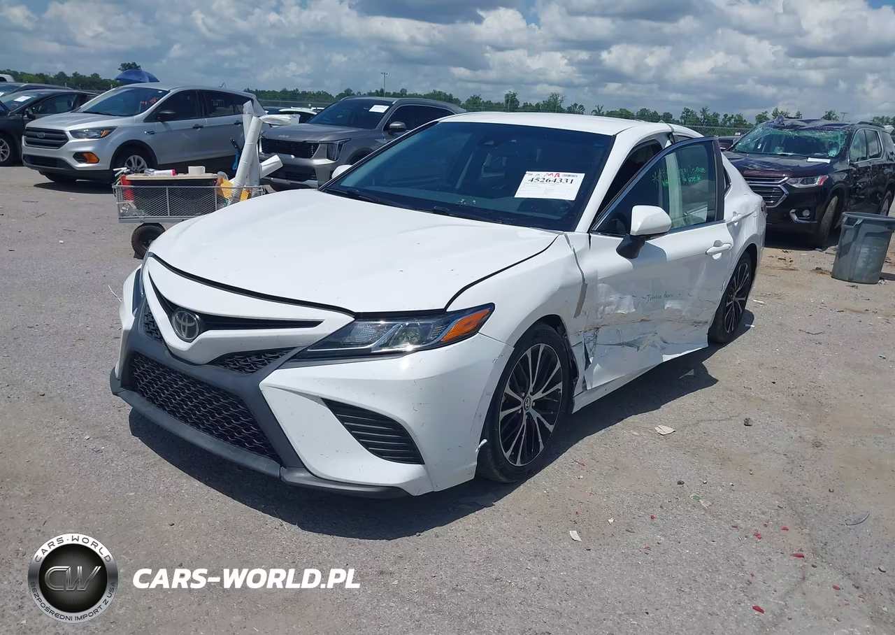 2018 Toyota Camry Se VIN:4T1B11HK8JU668569 - 2