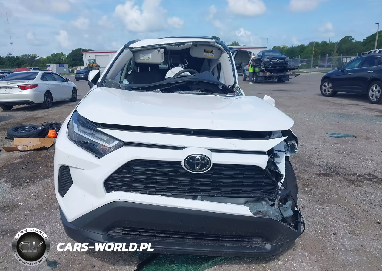 2024 Toyota Rav4 Xle VIN:2T3W1RFV2RW318483 - 11